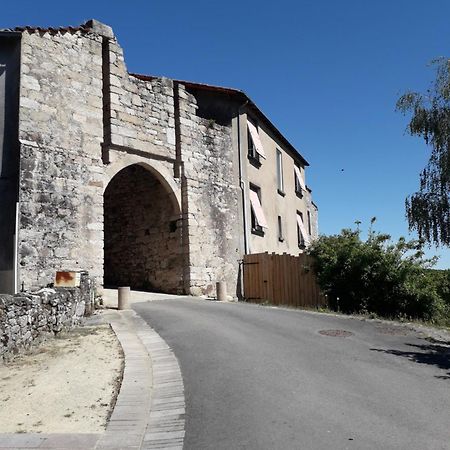 Maison De Vacances Chateaumur Exterior foto